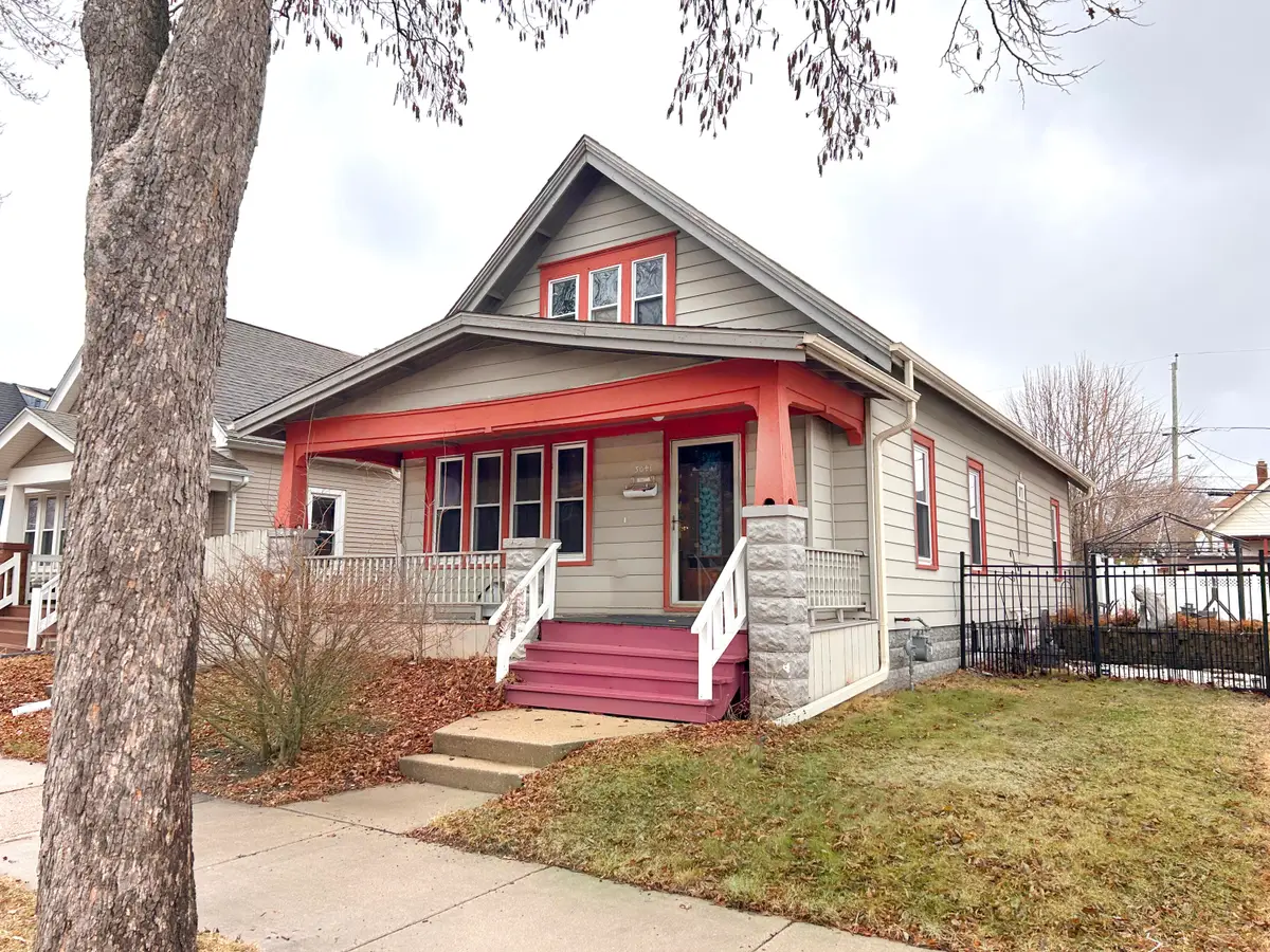3041 S 11th St, Milwaukee, WI 53215 - #1