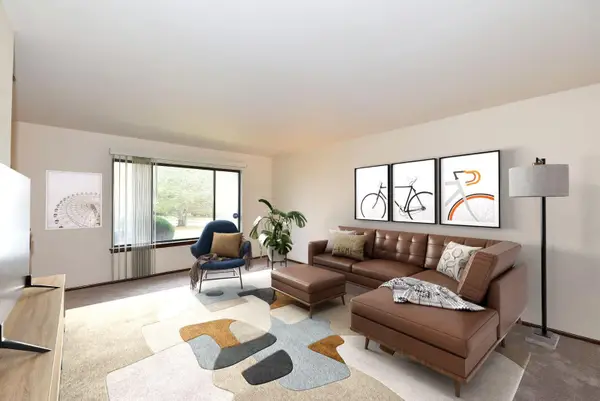 6081 W Calumet Rd Rd, Milwaukee, WI 53223