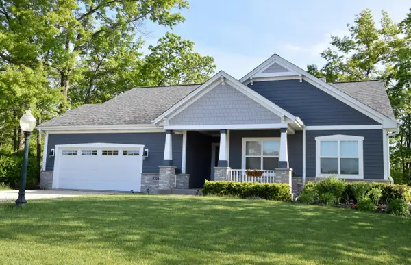 8724 Shady Oak Trl, Mount Pleasant, WI 53406