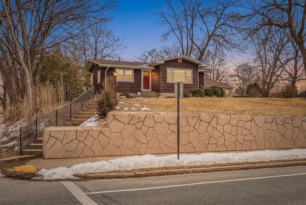 203 3rd Ave S, Onalaska, WI 54650 - #1