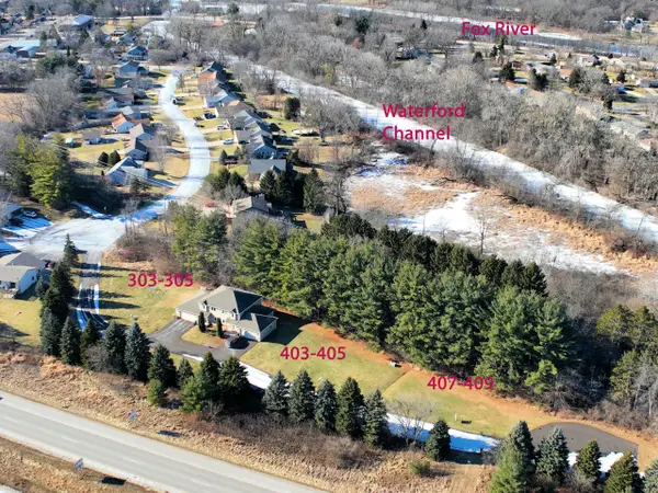 303 Trail Of Pines Ln, Rochester, WI 53105