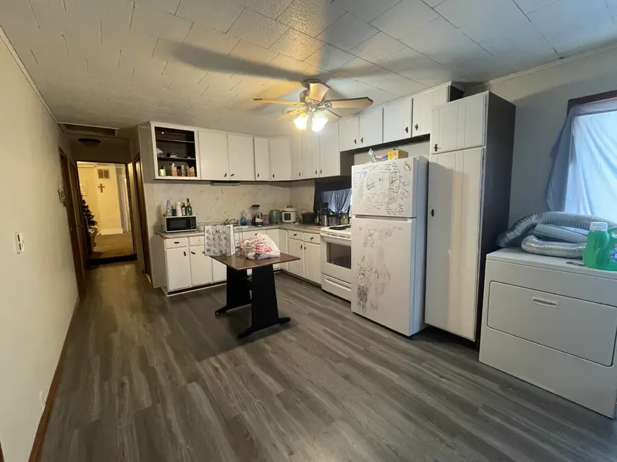 619 Alfred St, Plymouth, WI 53073 - #2