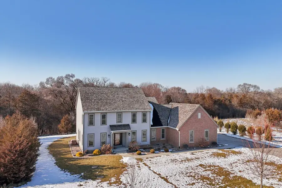 451 S Stocks Ct, Summit, WI 53066 - #2