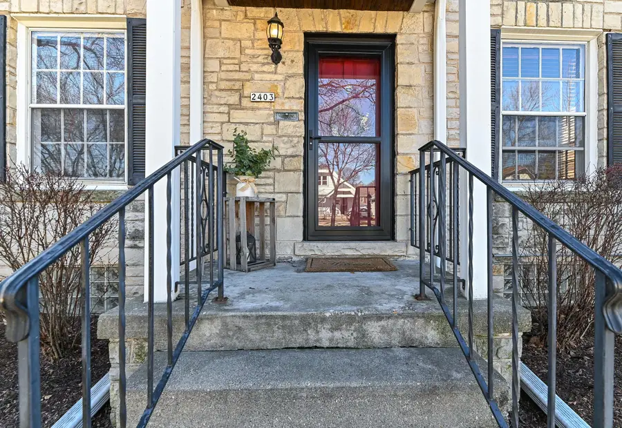 2403 N 71st St, Wauwatosa, WI 53213 - #3