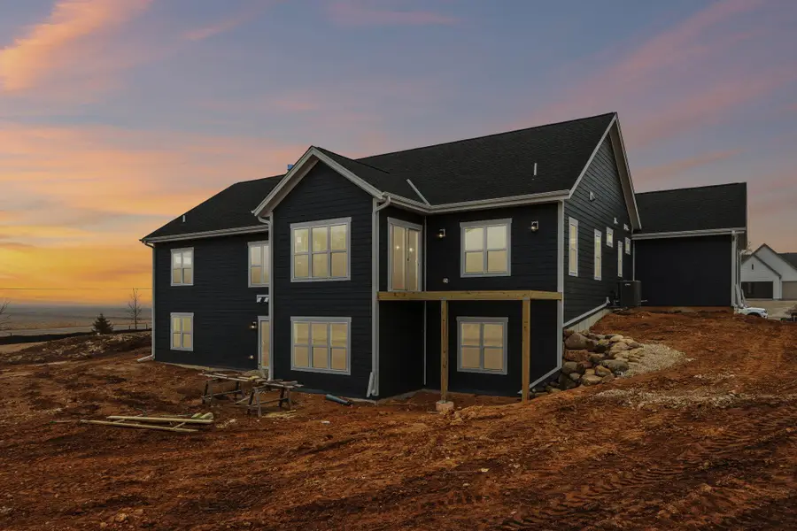 W223S9323 Oak Ridge Dr, Big Bend, WI 53103 - #3