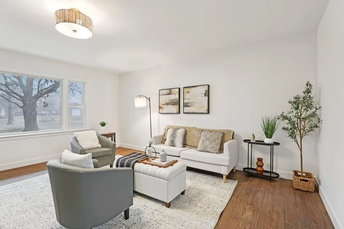 2432 Skyline Dr, Beloit, WI 53511 - #1