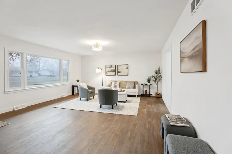 2432 Skyline Dr, Beloit, WI 53511 - #2