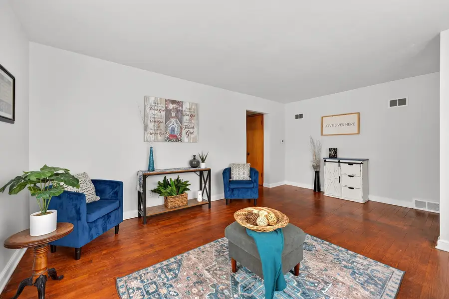 4215 W Florist Ave, Milwaukee, WI 53209 - #3