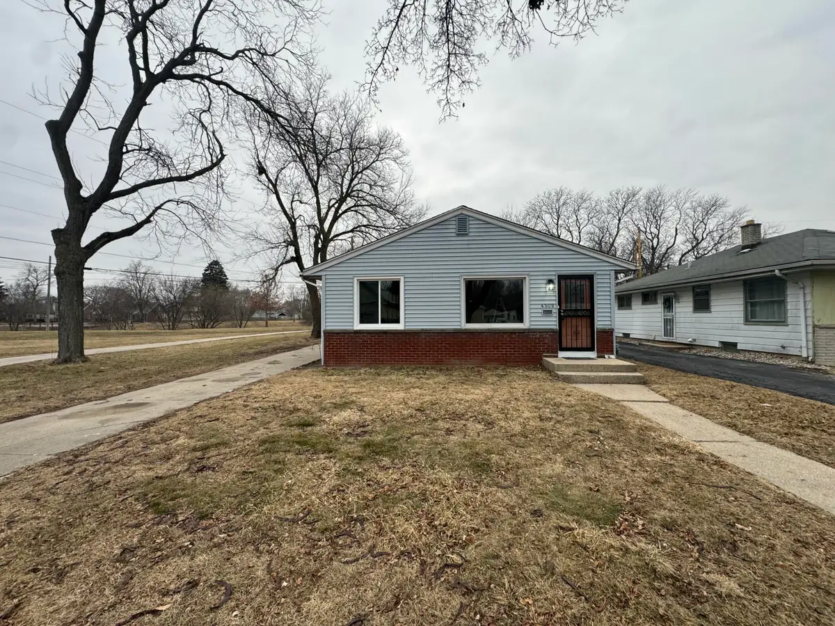 4509 N 48th St, Milwaukee, WI 53218 - #1