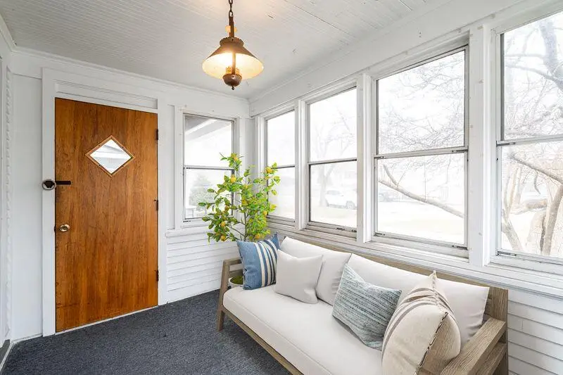 507 S Oak Park Ct, Milwaukee, WI 53214 - #3