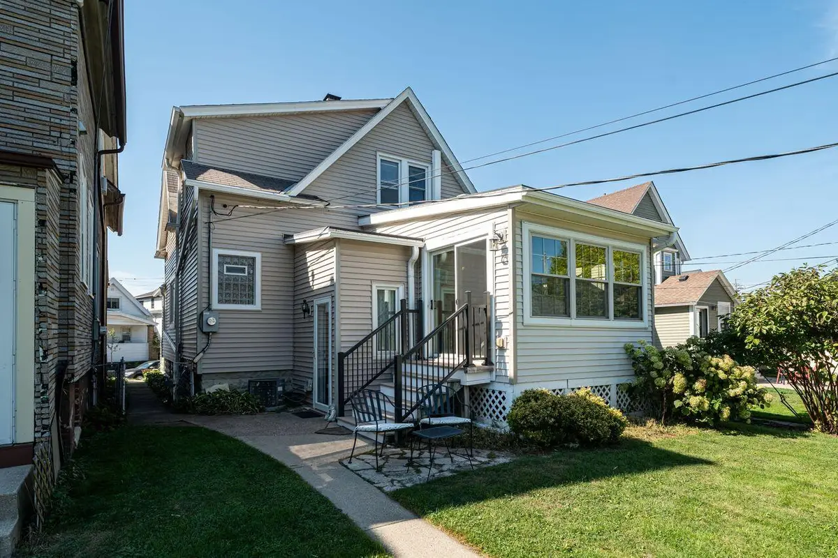 3156 S Kinnickinnic Ave, Milwaukee, WI 53207 - #1