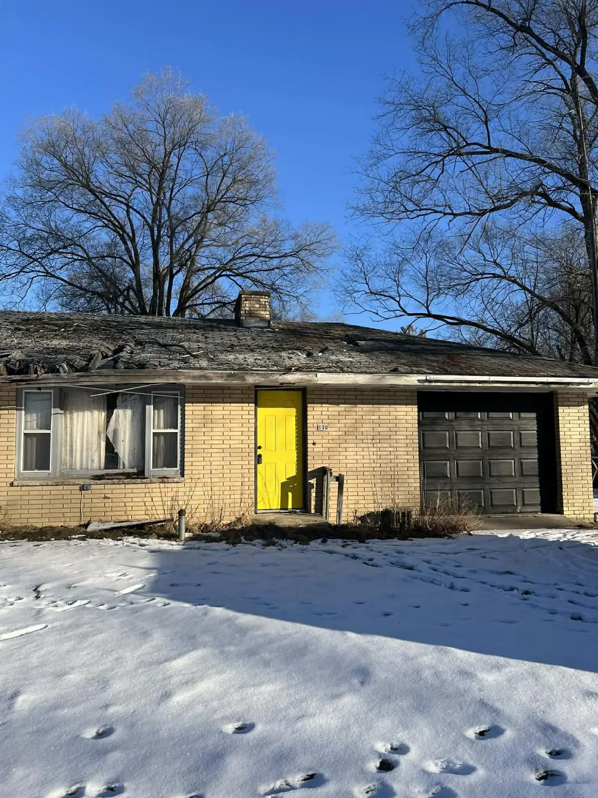 130 E Wood St, Oxford, WI 53952 - #1