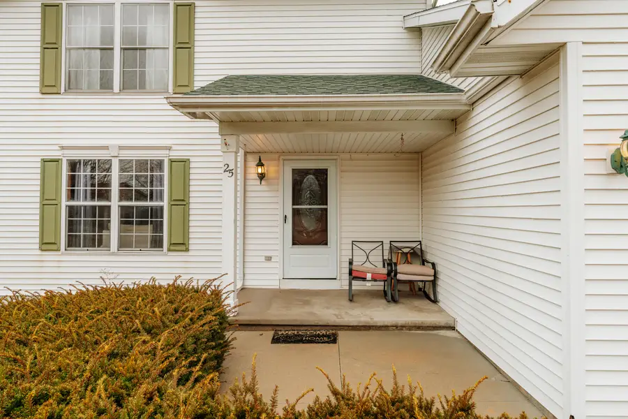 25 Pennycress Ct, Fond Du Lac, WI 54935 - #2