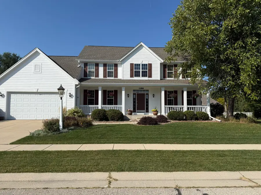 1288 Northview Dr, Oconomowoc, WI 53066 - #2