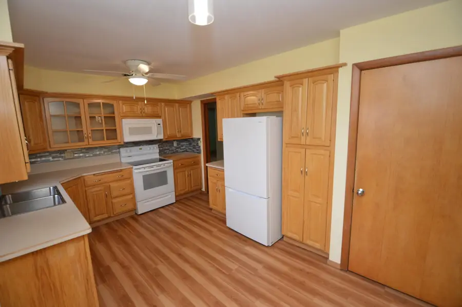 1321 Sherman Ave, South Milwaukee, WI 53172 - #3