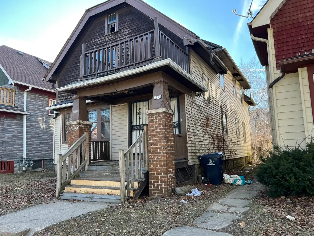 3327 N 17th St, Milwaukee, WI 53206 - #1