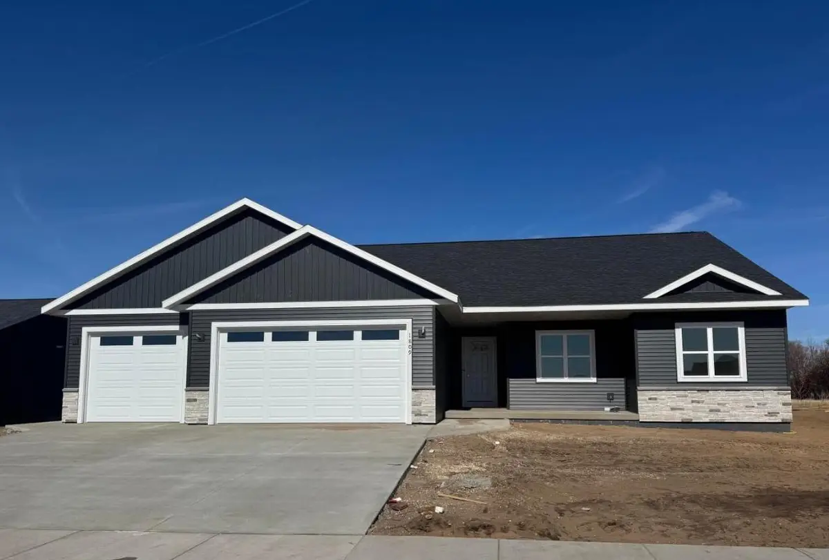 1348 Academy Dr, Holmen, WI 54636 - #1