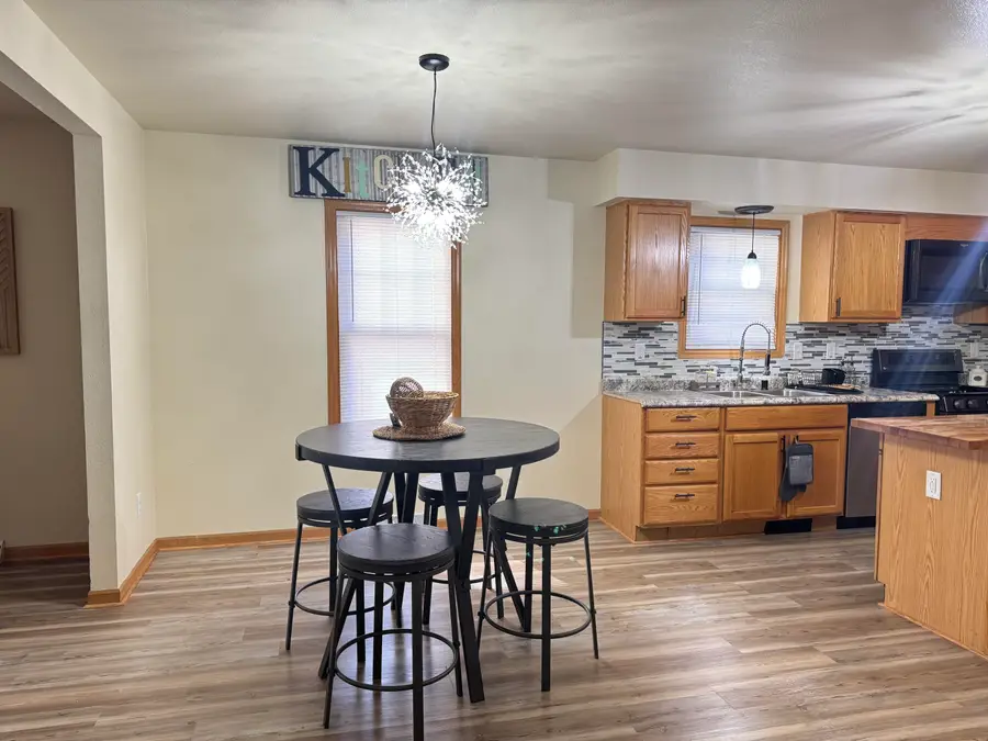 2210 N 15th St, Milwaukee, WI 53205 - #3