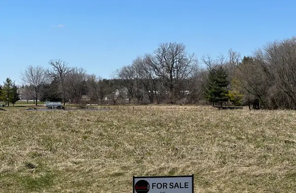 N979 Winds Way, Ashippun, WI 53066