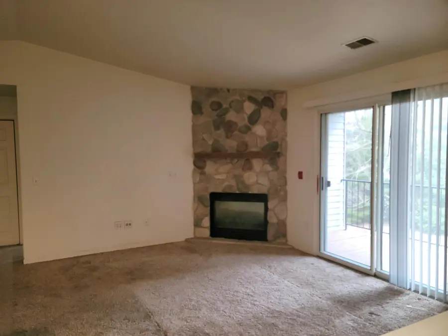 1203 N Sunnyslope Dr, Mount Pleasant, WI 53406 - #3