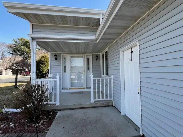 1711 Blue Heron Dr, Two Rivers, WI 54241 - #2