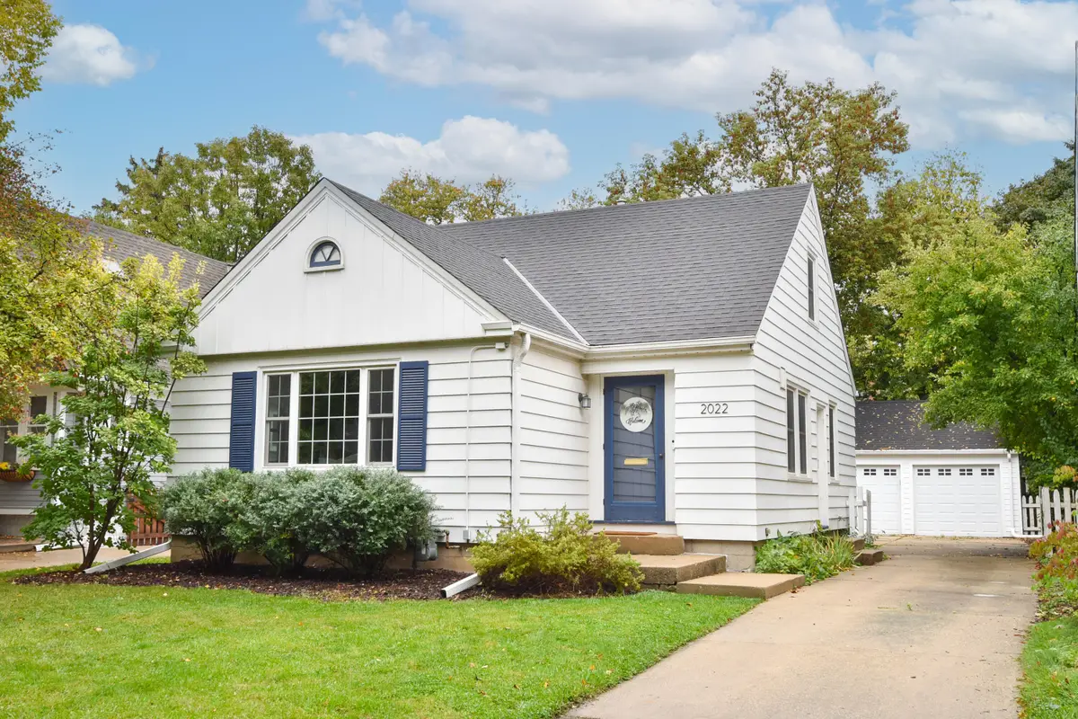 2022 N 81st St, Wauwatosa, WI 53213 - #1