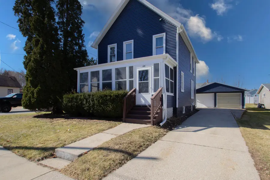 520 N Montgomery St, Watertown, WI 53098 - #2