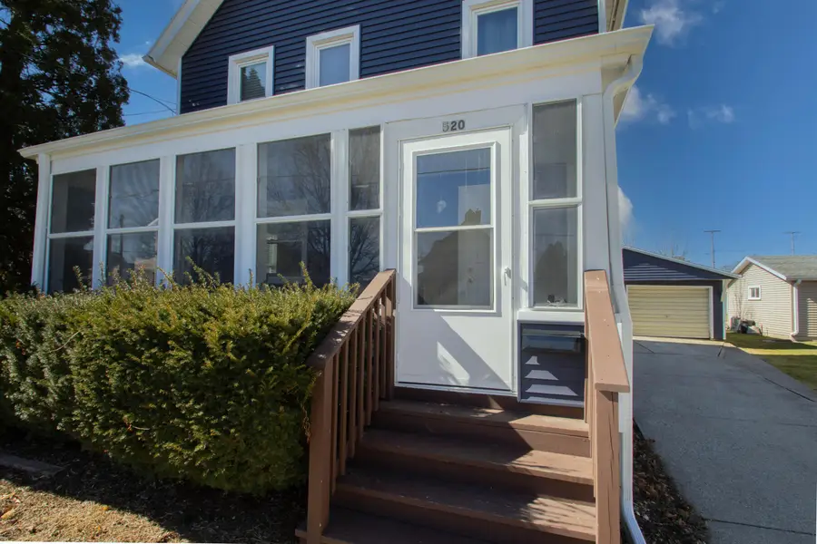 520 N Montgomery St, Watertown, WI 53098 - #3