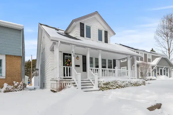 828 E Silver Spring Dr, Whitefish Bay, WI 53217