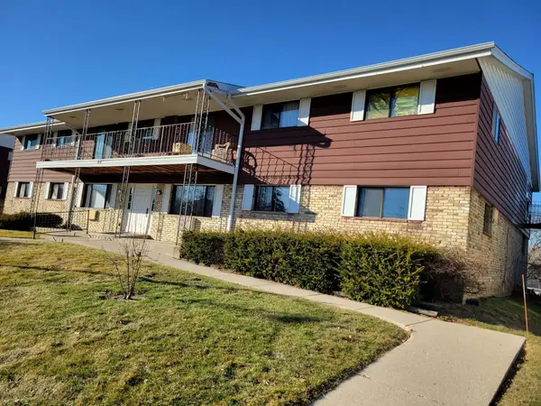 8322 W Howard Ave, Milwaukee, WI 53220