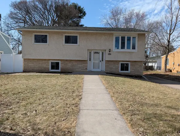 3150 S 25th St, La Crosse, WI 54601