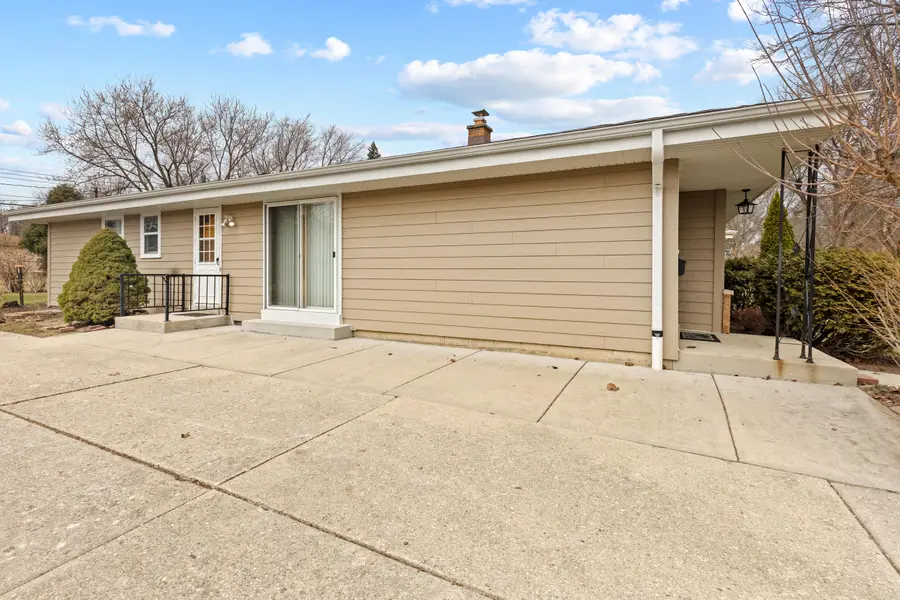 6061 S 19th St, Milwaukee, WI 53221 - #2