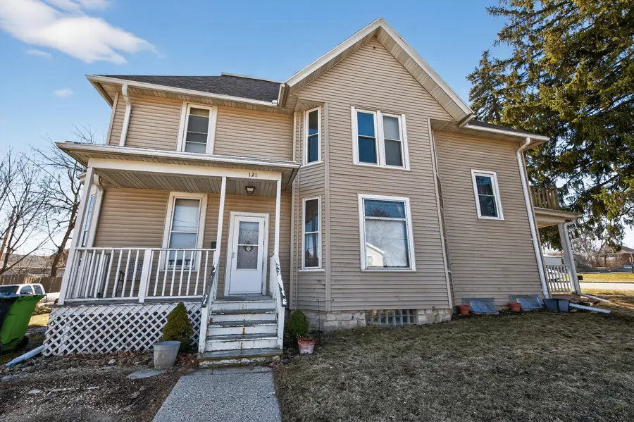 202 S School St, Mayville, WI 53050 - #2