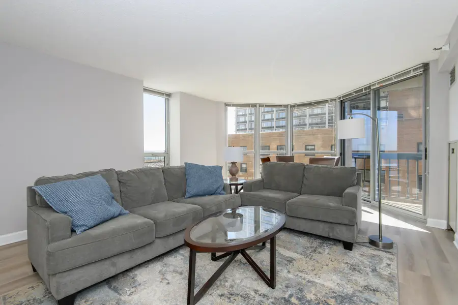 1660 N Prospect Ave, Milwaukee, WI 53202 - #3