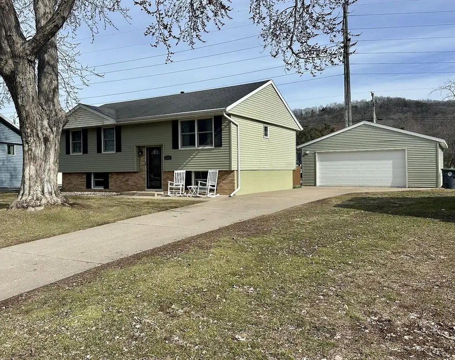 3167 31st St S, La Crosse, WI 54601 - #2