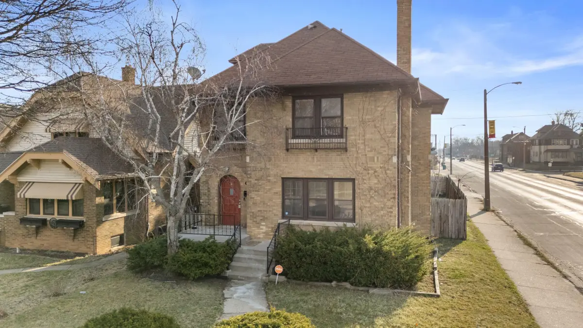 2704 N 46th St, Milwaukee, WI 53210 - #1