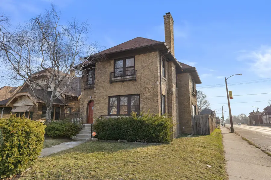 2704 N 46th St, Milwaukee, WI 53210 - #3