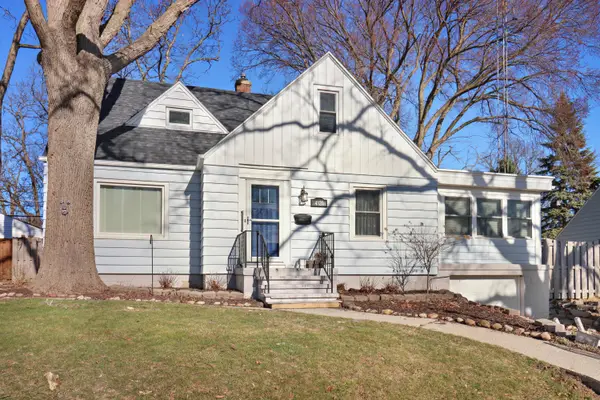 4320 Wilson Rd, Kenosha, WI 53142