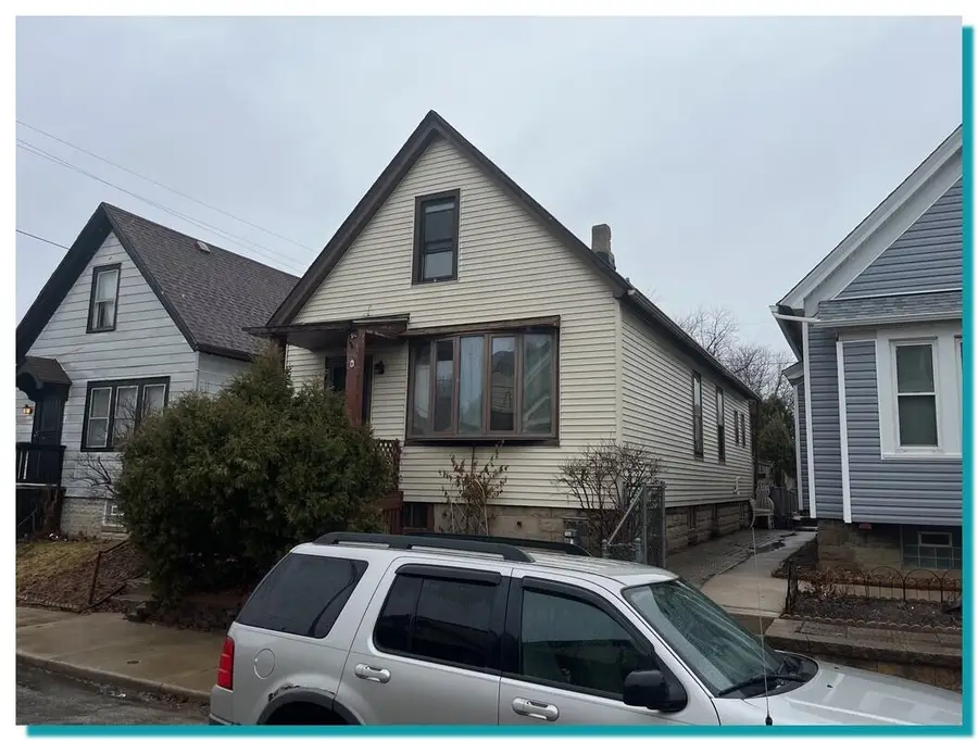 1623 N 24th Pl, Milwaukee, WI 53205 - #3