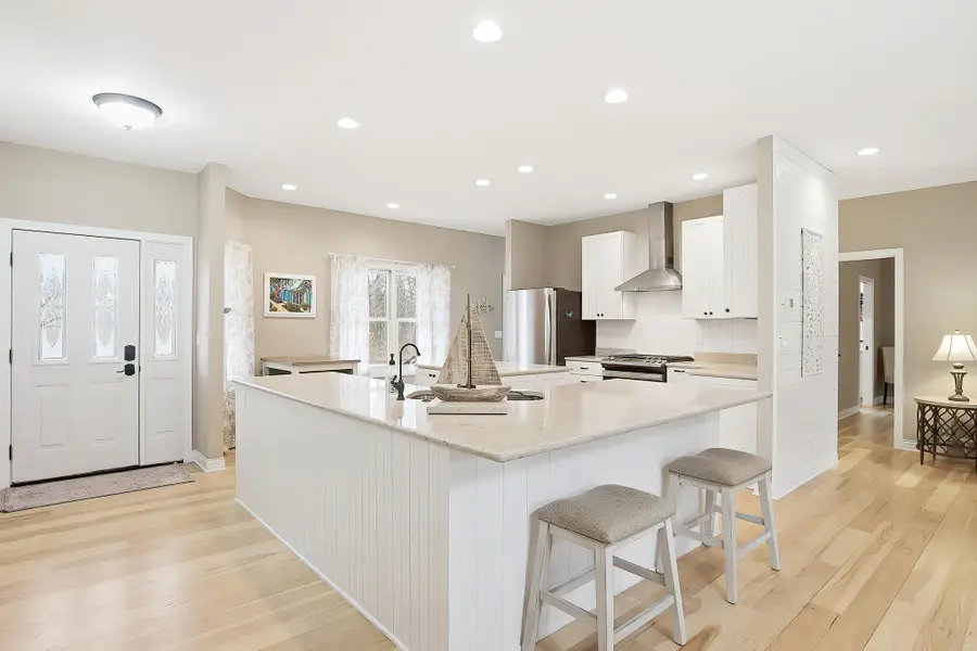 1121 Rolling Ln, Lake Geneva, WI 53147 - #3