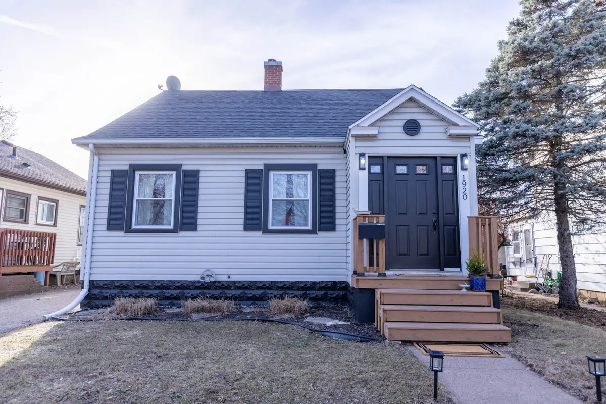 1920 16th St S, La Crosse, WI 54601 - #1