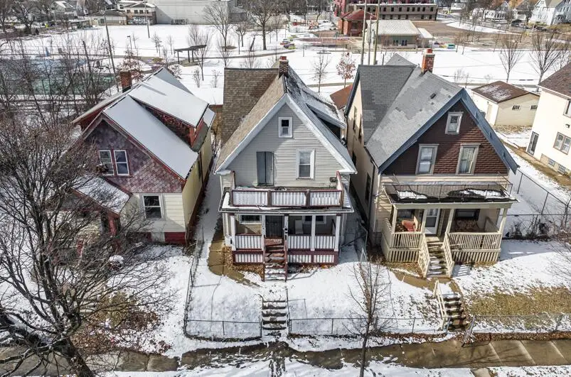 3139 N 21st St, Milwaukee, WI 53206 - #1