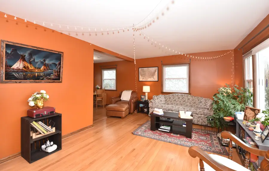 7822 8th Ave, Kenosha, WI 53143 - #2