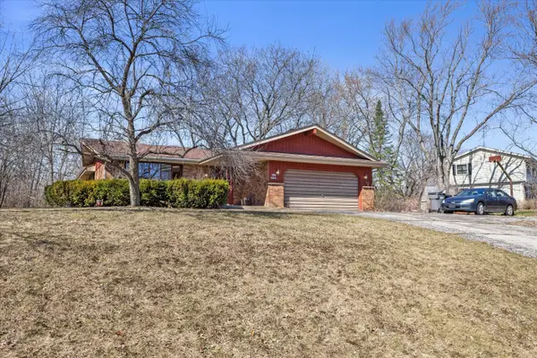 W135S6493 Windsor Rd, Muskego, WI 53150