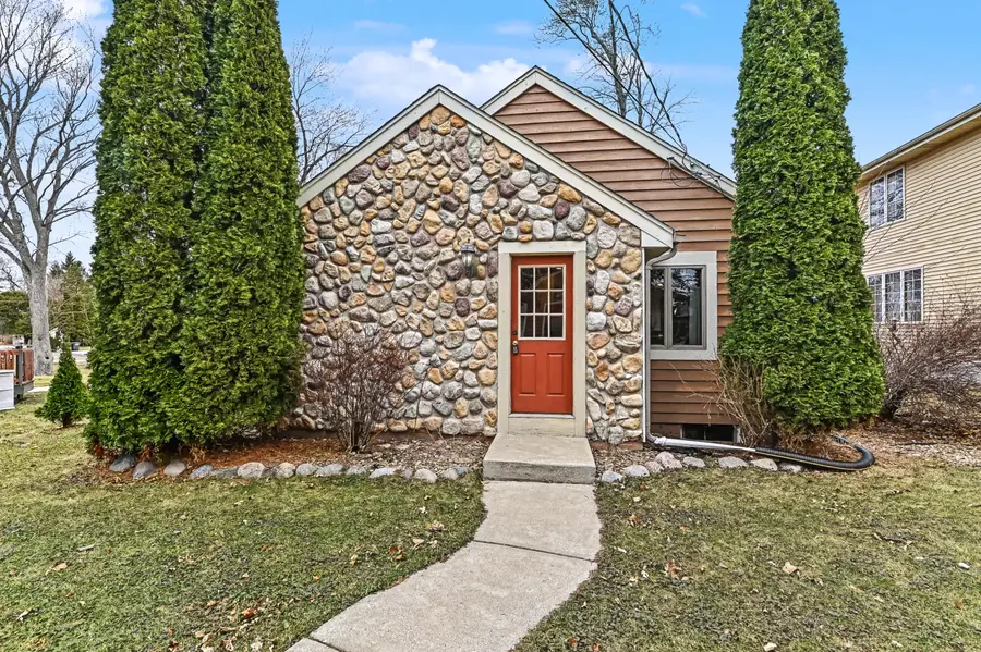 7307 West View Dr, Wind Lake, WI 53185 - #2