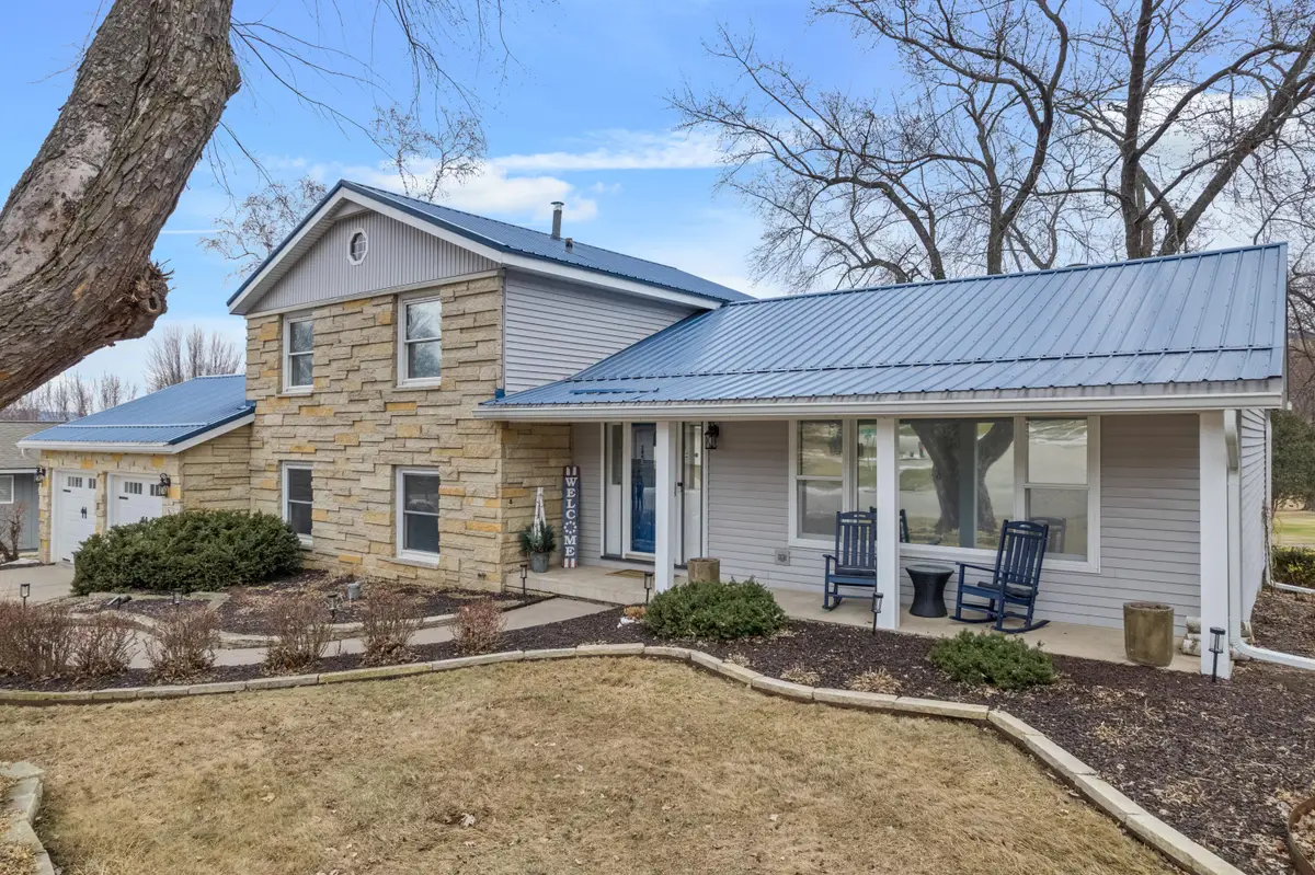 1628 Valley View Dr, Wilson, MN 55987 - #1