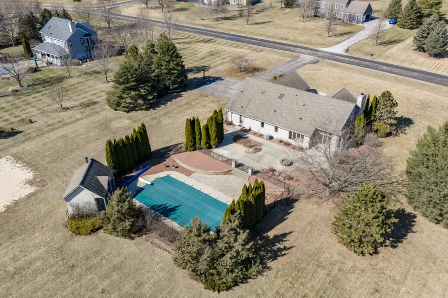 S88W34777 Nesting Ln, Eagle, WI 53119 - #3