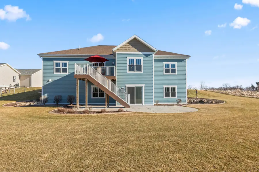 N3939 Prairie Ridge Ln, Jefferson, WI 53137 - #2