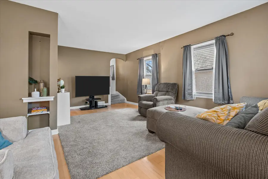 4521 S Lenox St, Milwaukee, WI 53207 - #3