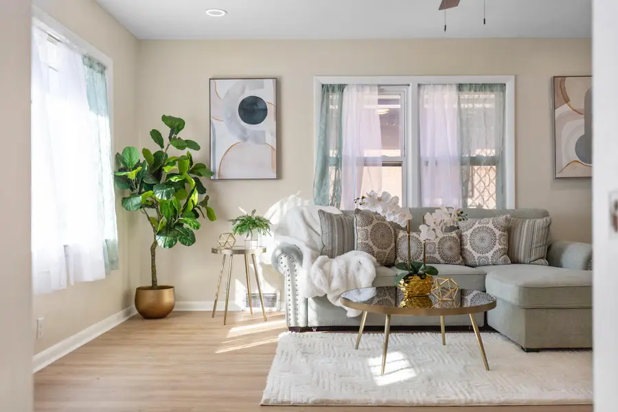 5870 N 75th St, Milwaukee, WI 53218 - #3